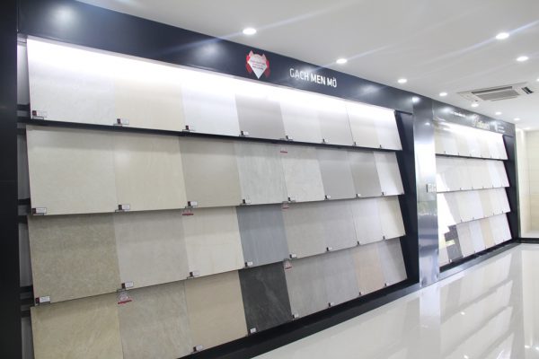 showroom gạch đồng tâm